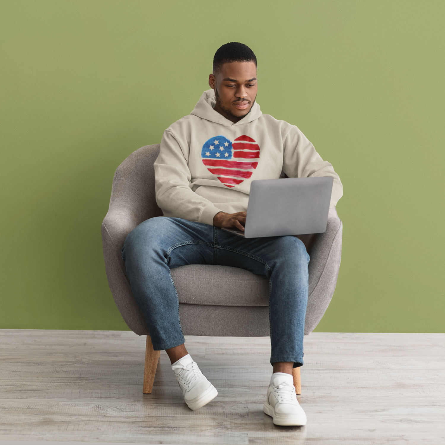 USA Heart Design classic fit Men Hoodie