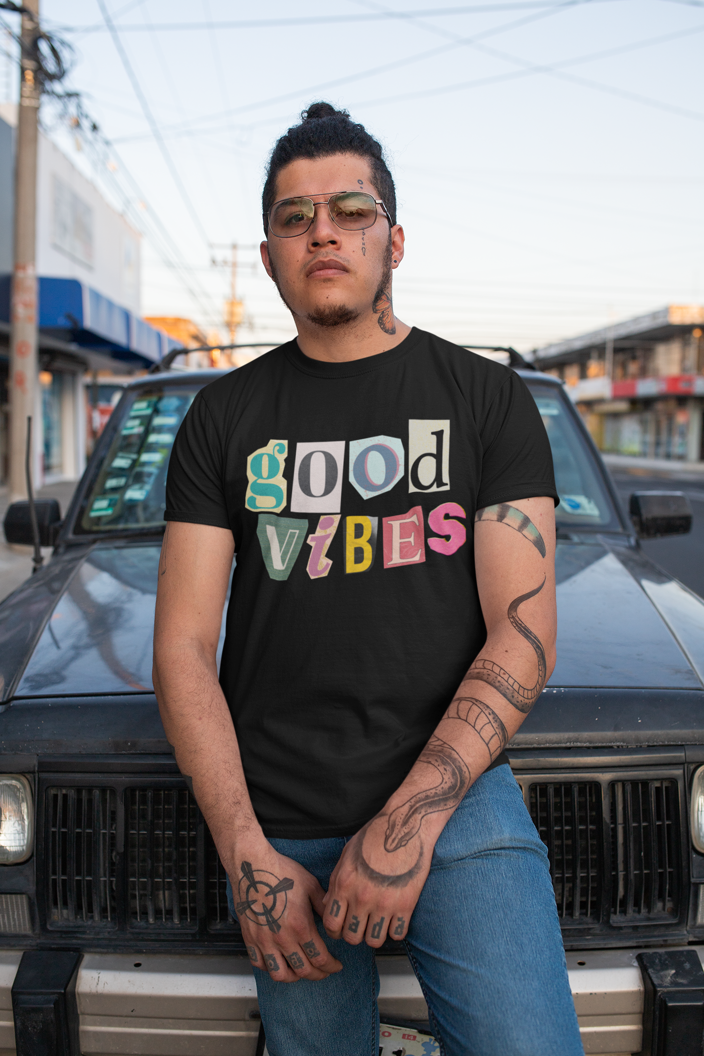 Men’s classic-fit short-sleeve T-shirt with Good Vibes graphic print